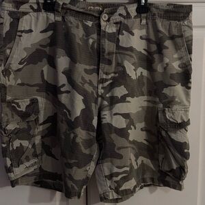Schmidt Workwear Cargo‎ Camo Shorts Men's Size 42 Pockets Outdoors